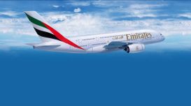 contattare operatore Emirates Airli...